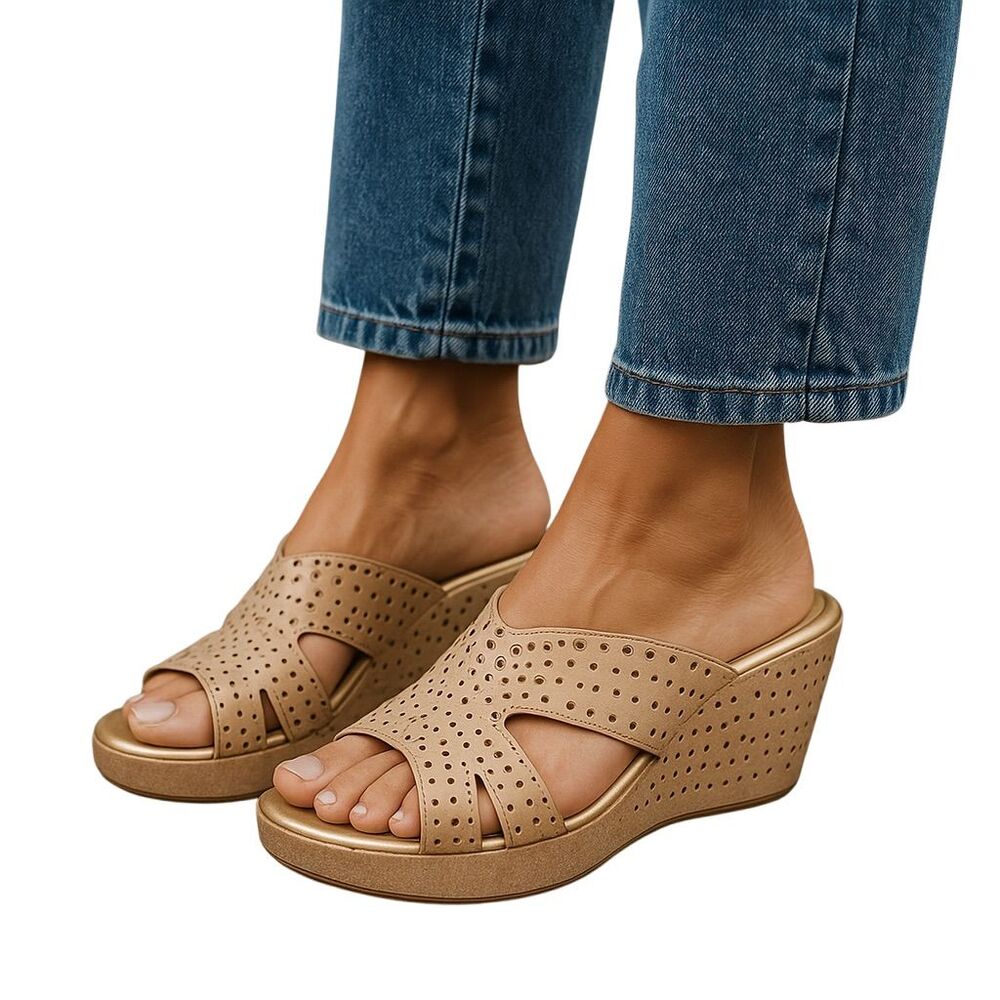 Solaro Women's Beige Wedge Sandals 8.5 Sparkling Rhinestones Cutwork Design